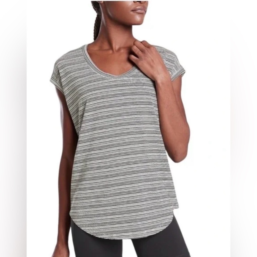 Athleta Cloudlight Stratus Tee